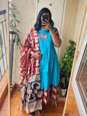 Blue  Mangalagiri cotton kurta set .