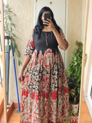 Black  hakoba kalamkaari kurta.