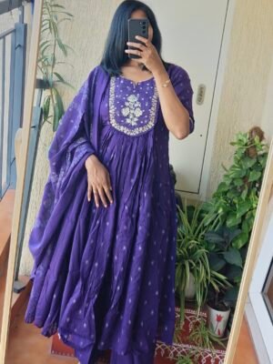 Purple mul chanderi kurta set.
