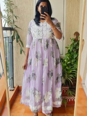 Lilac mul cotton dress.