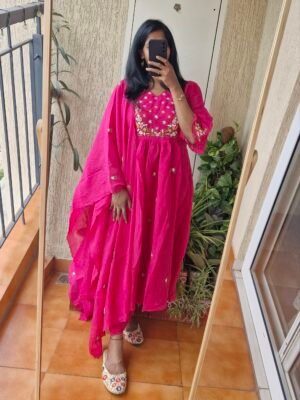 Pink Mul Chanderi embroidered Kurta set