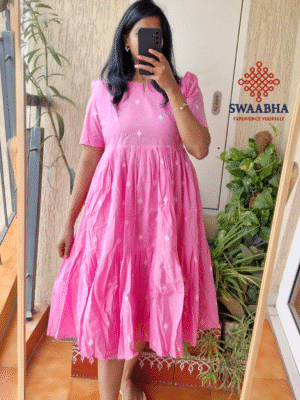 Baby pink Jamdhani dress