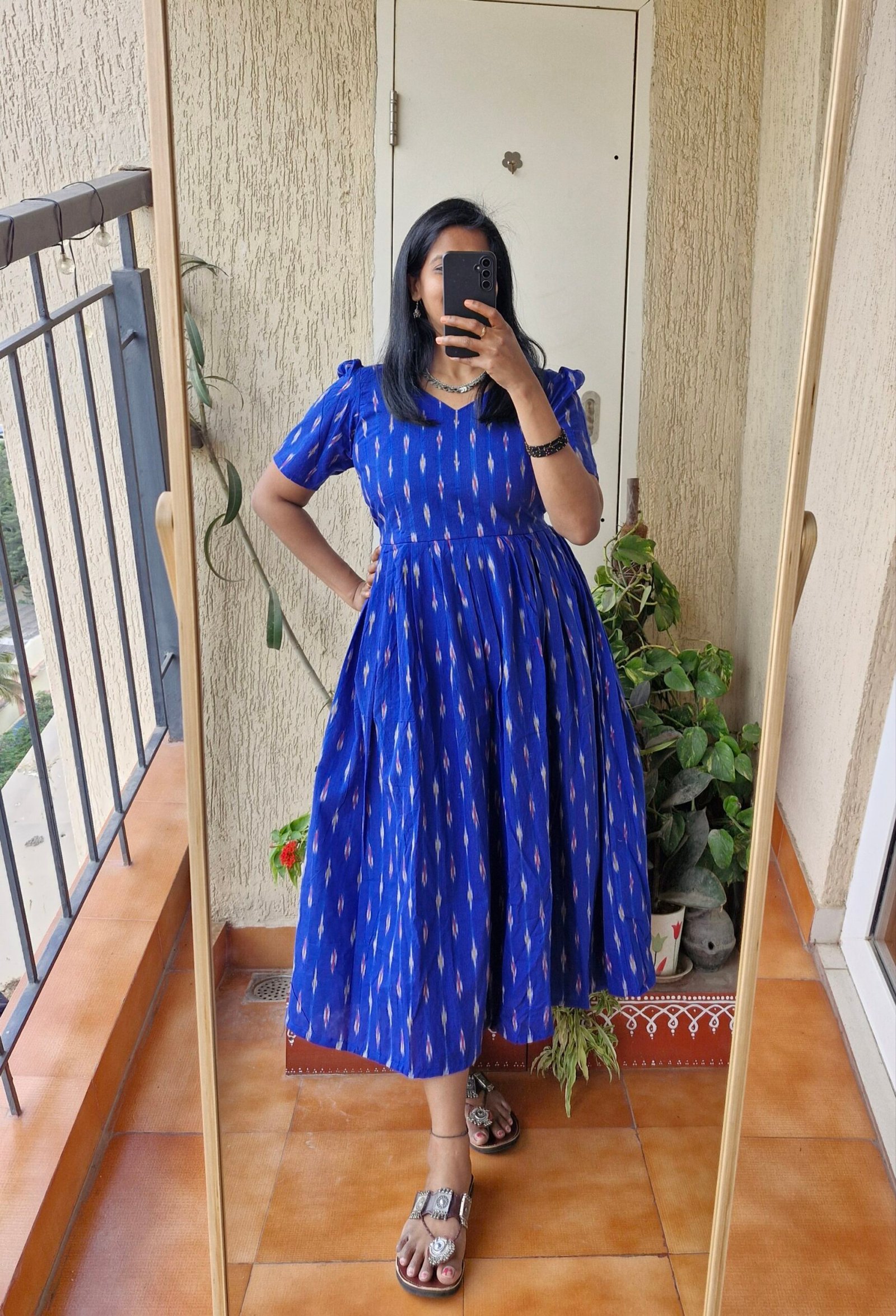 Royal blue Ikkath dress. - Image 4