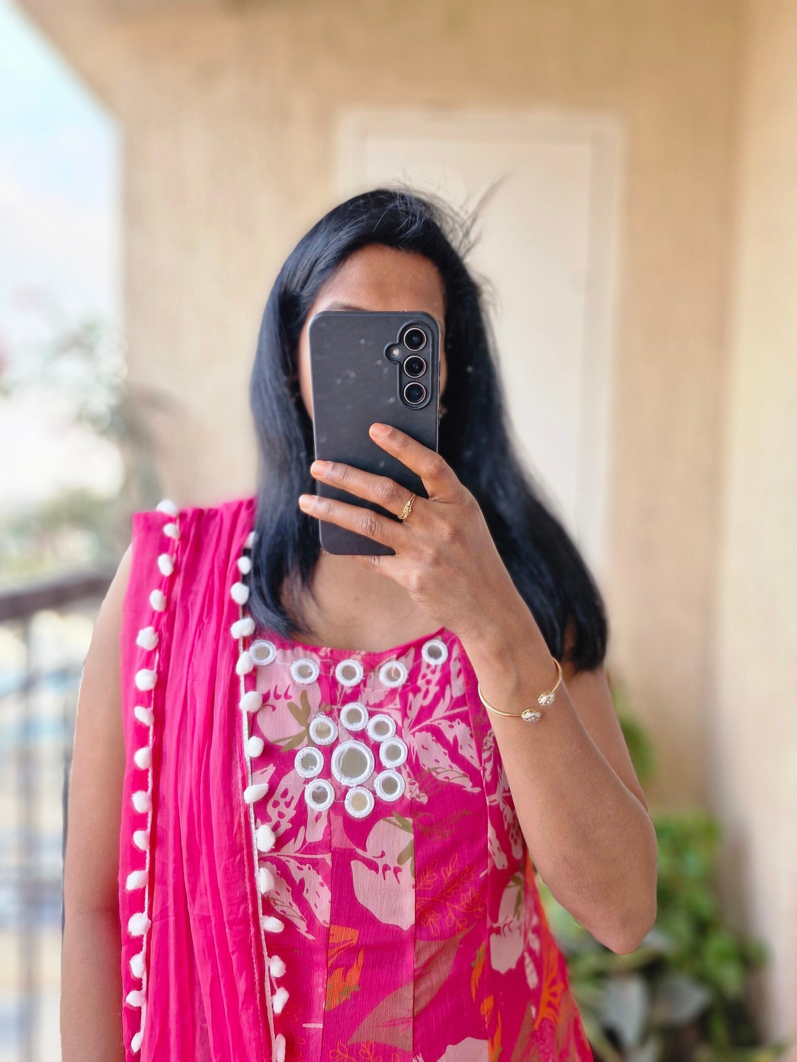 Pink floral chiffon kurta set. - Image 8