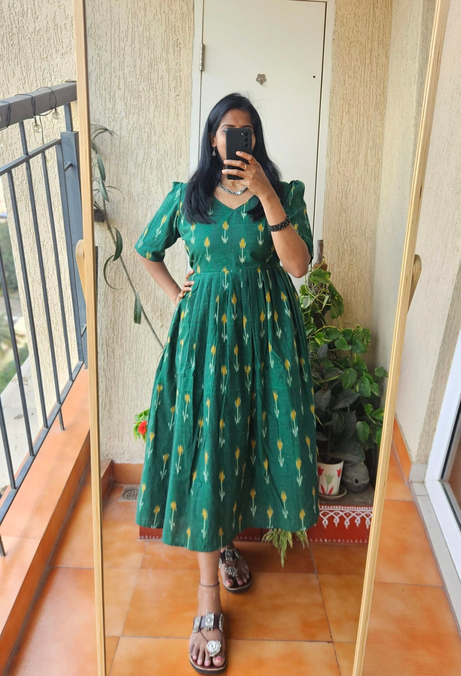 Green Ikkath dress - Image 2