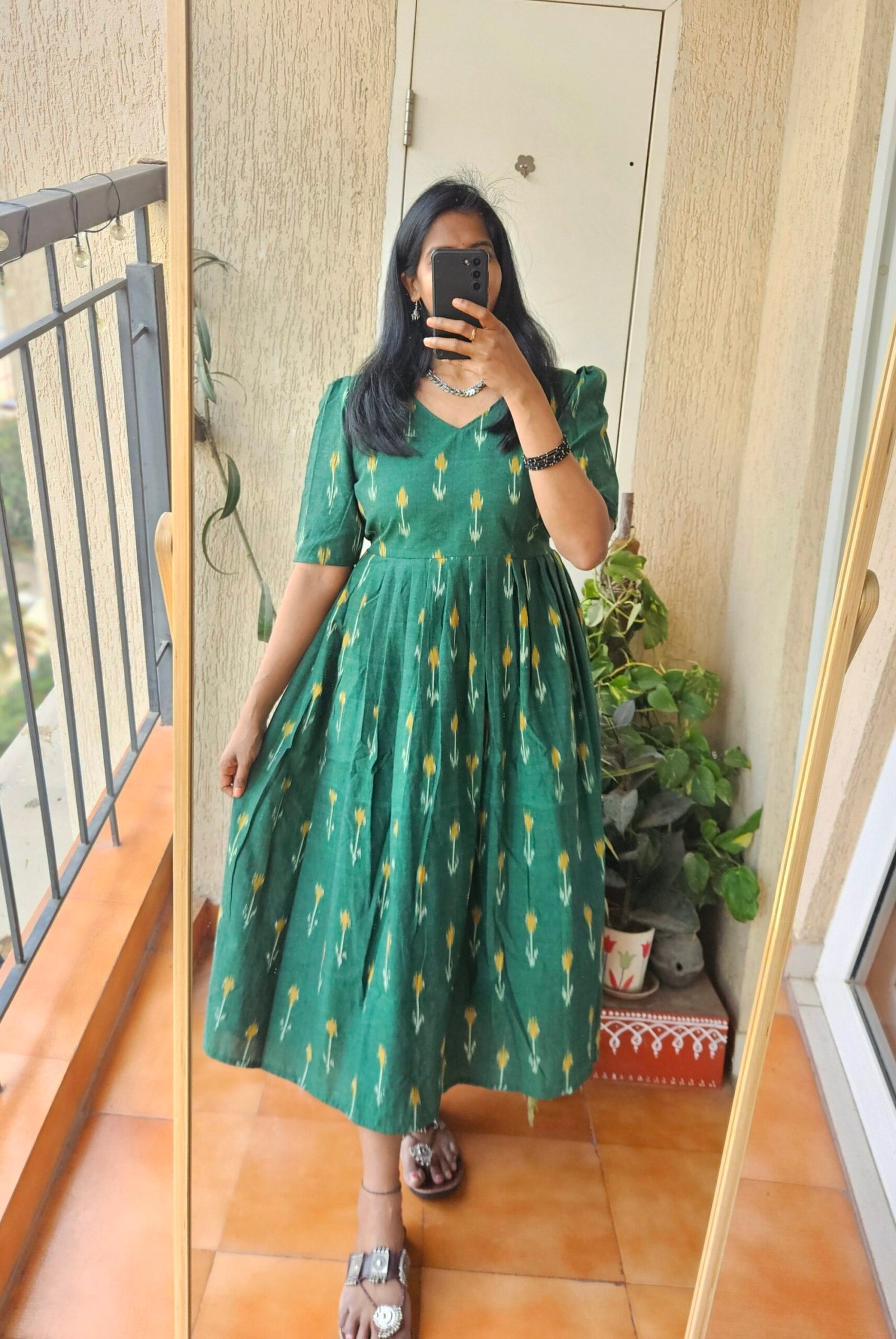 Green Ikkath dress - Image 3