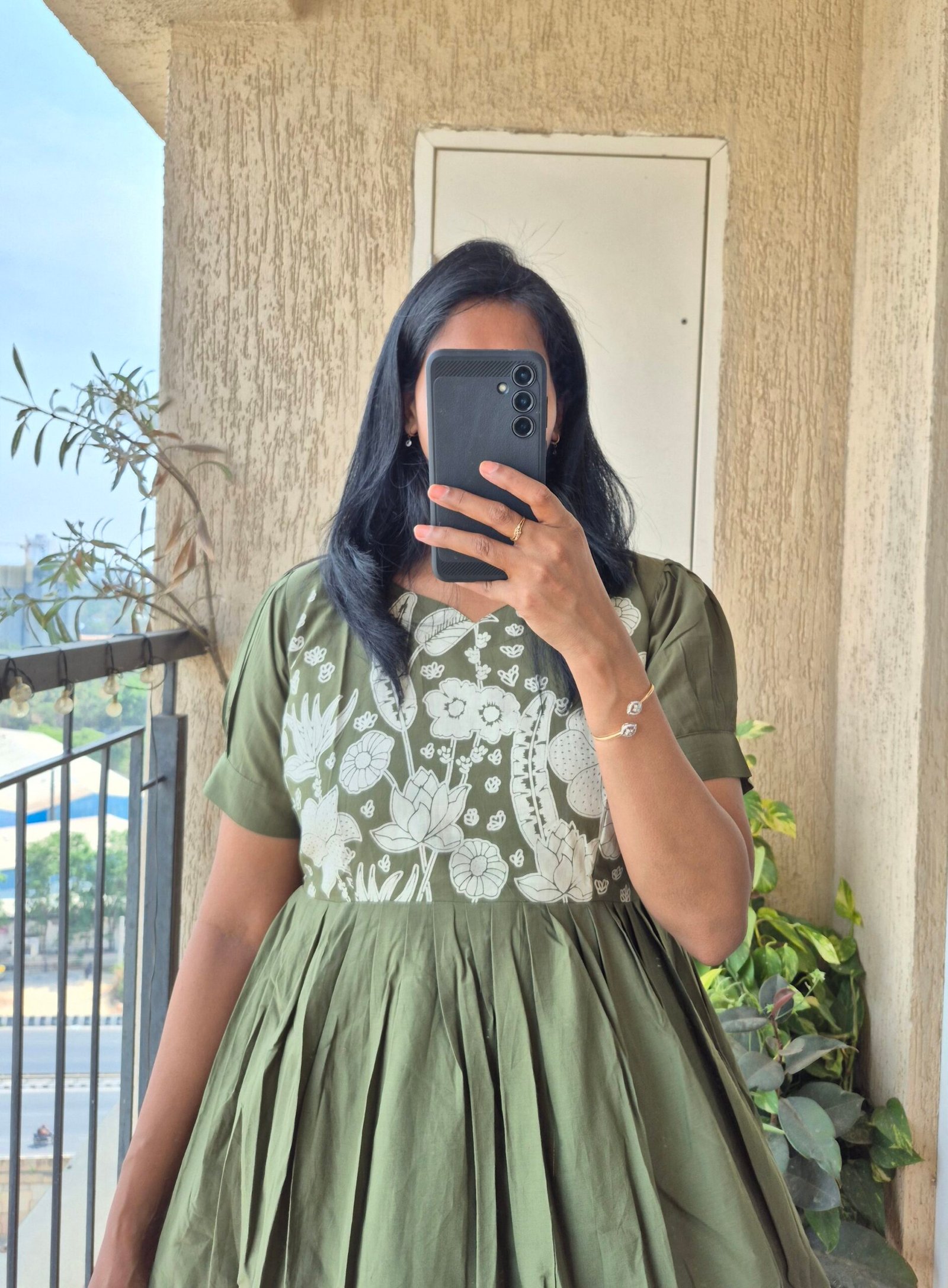 Olive green floral cotton dress. - Image 5