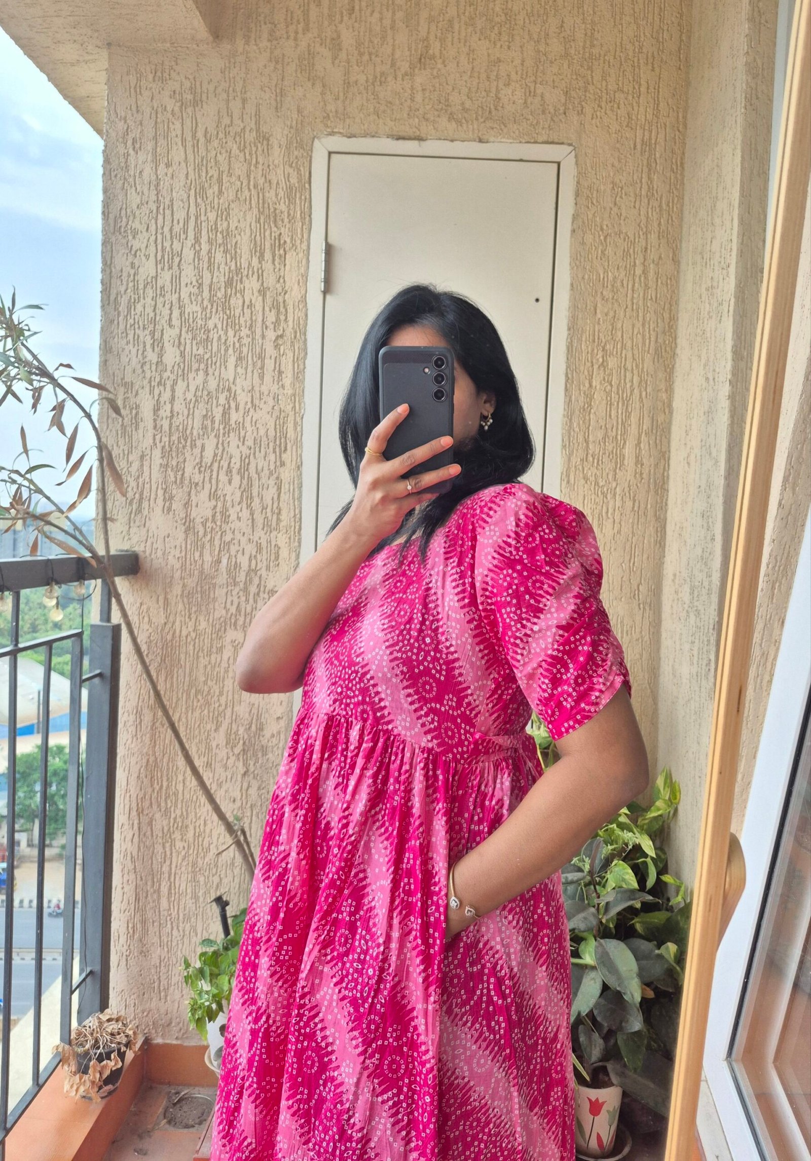 Pink dual shade Bandhini cotton dress. - Image 7