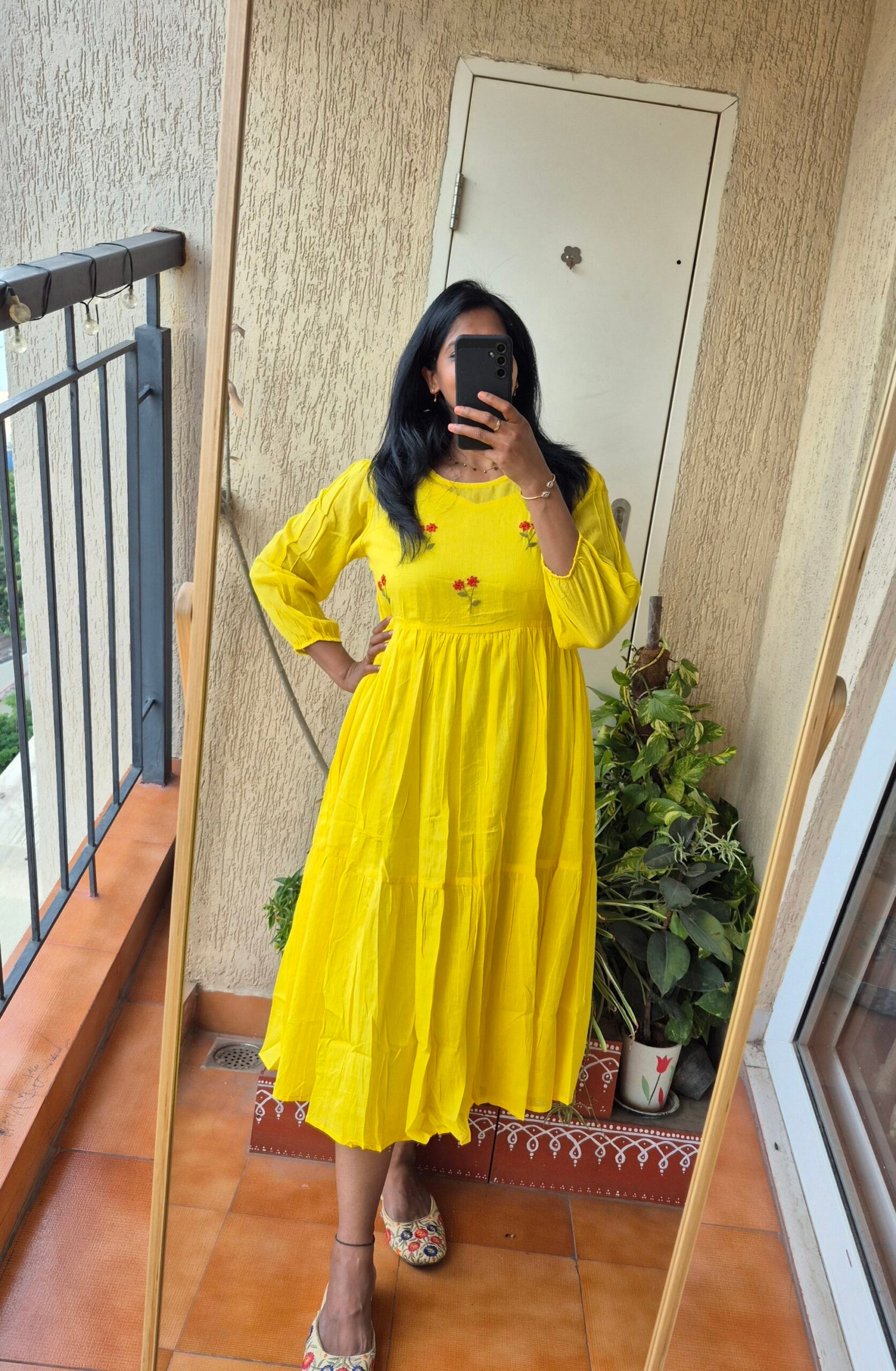 Haldi yellow 2 piece mul cotton dress. - Image 4