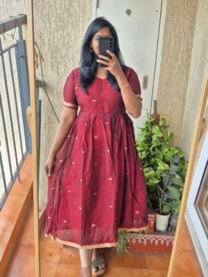 Maroon narayanpet cotton dress.