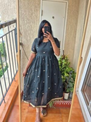 Deep green narayanpet cotton dress.