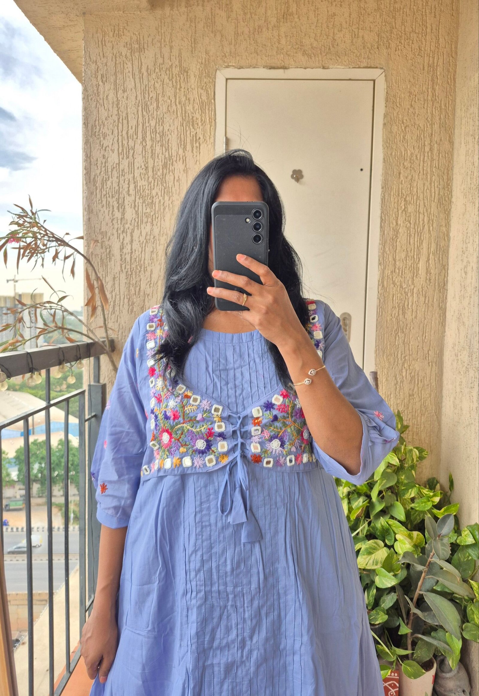 Powder blue jacket embroiderey dress. - Image 3
