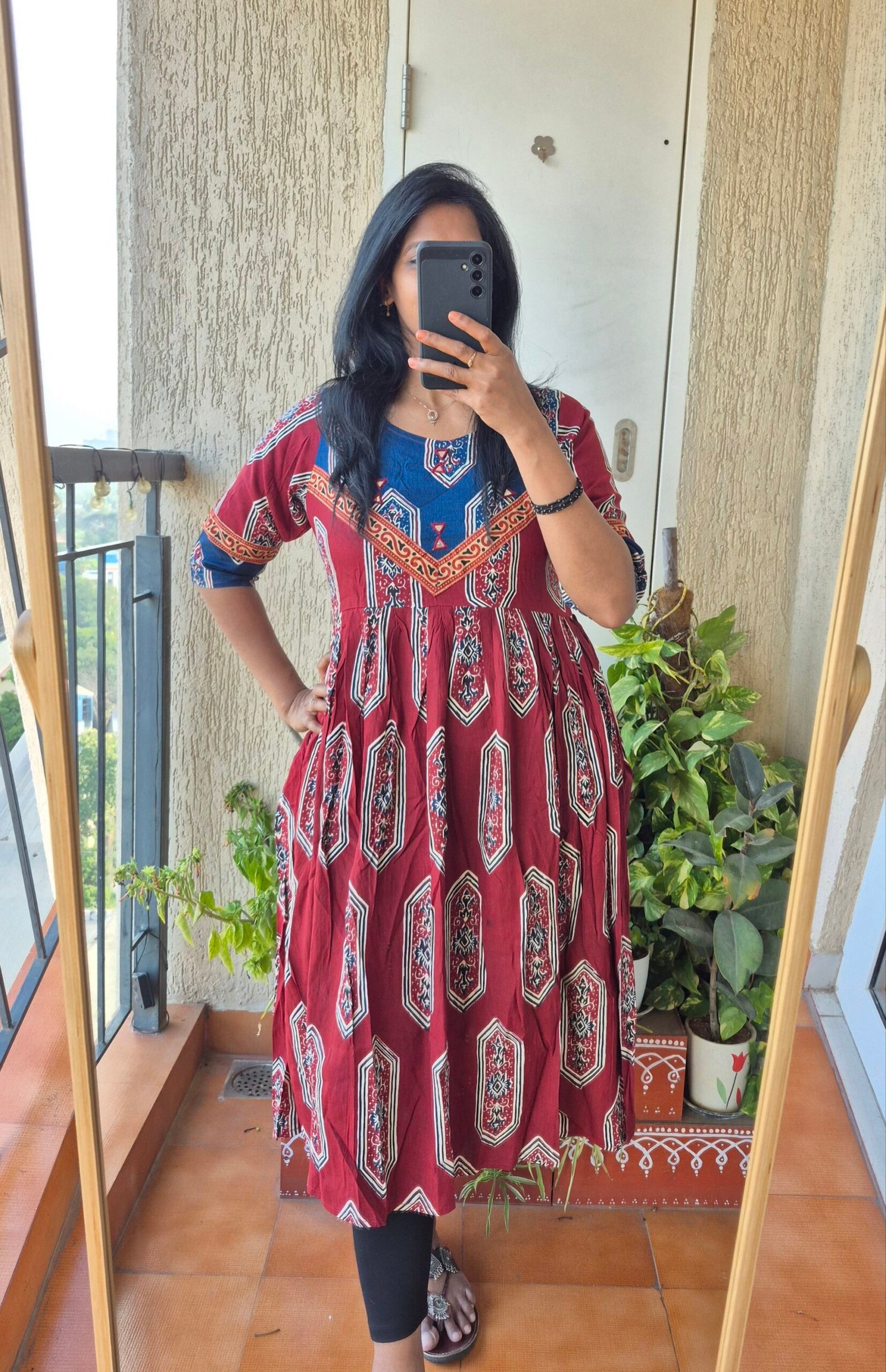 Marron Jarokha mirror work dress. - Image 3