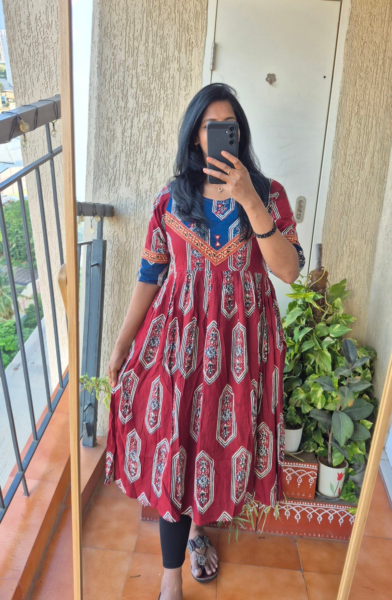 Marron Jarokha mirror work dress. - Image 2