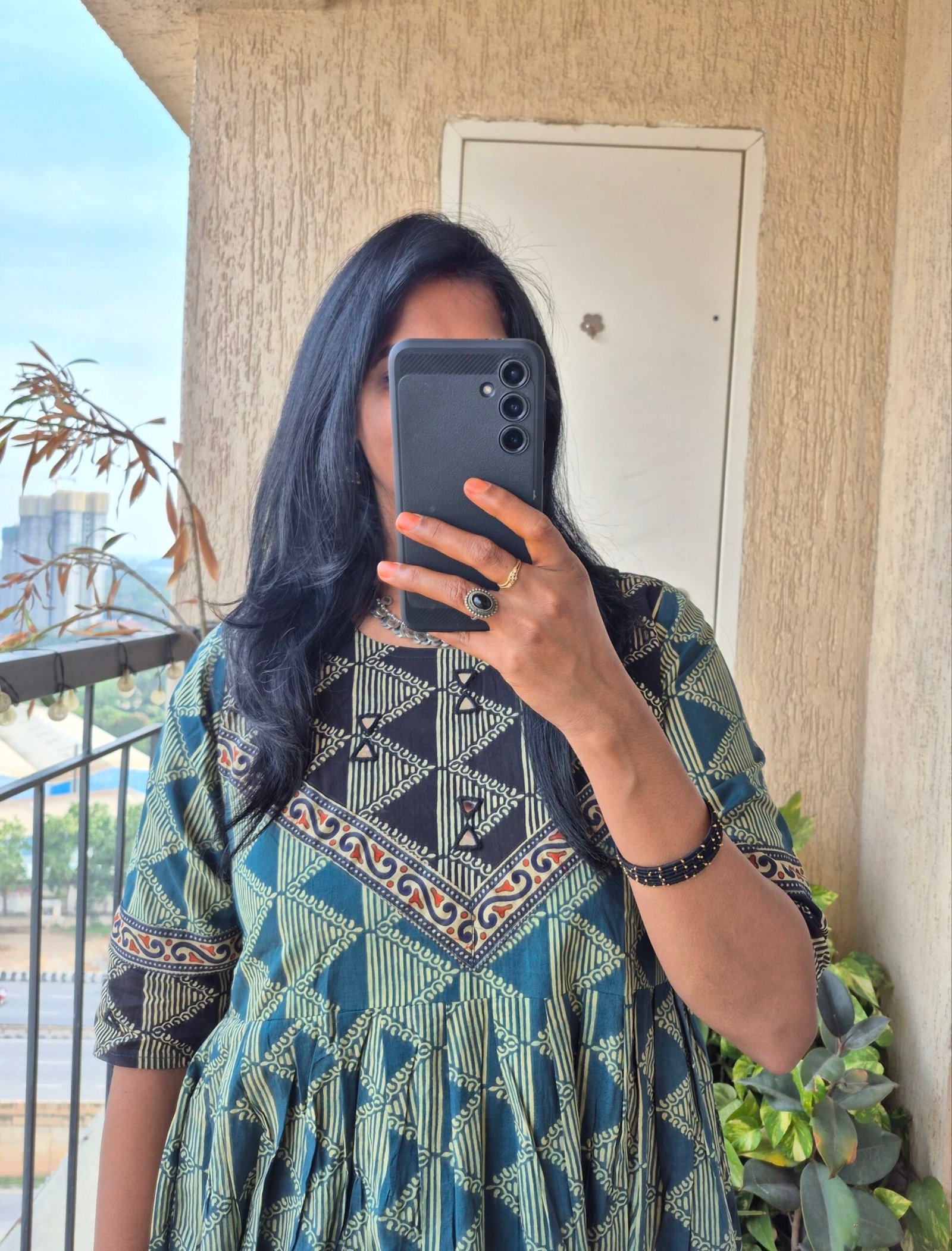 Green abstract print cotton mirror work dress. - Image 7