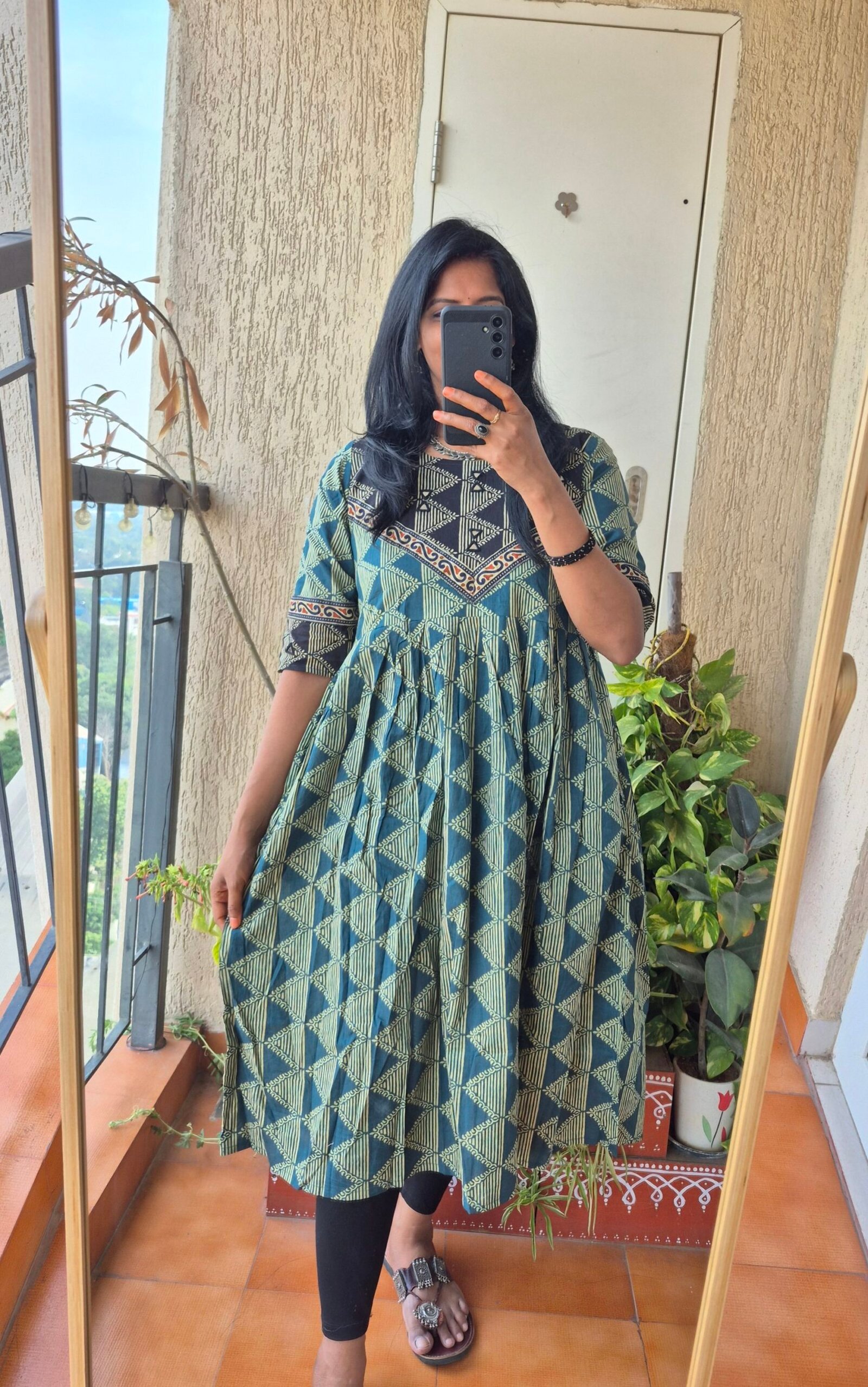 Green abstract print cotton mirror work dress. - Image 3